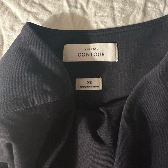 Aritzia Contour Tube Top - Picture 3 of 3